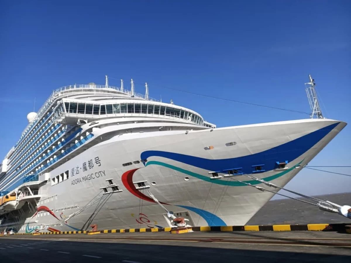 A large Chinese cruise ship named