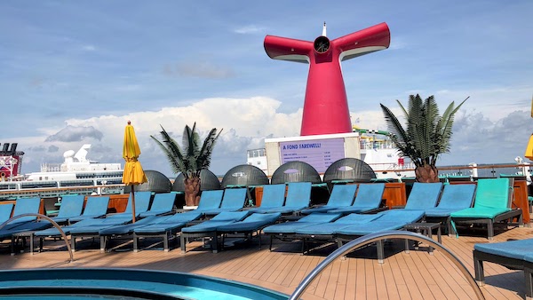 carnival sunshine lido deck