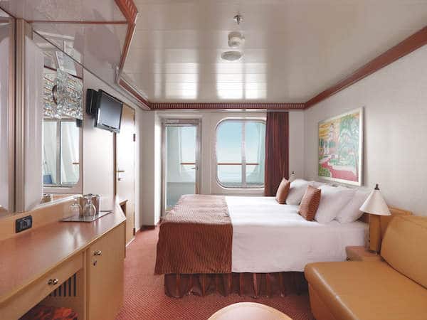 clean stateroom at carnival